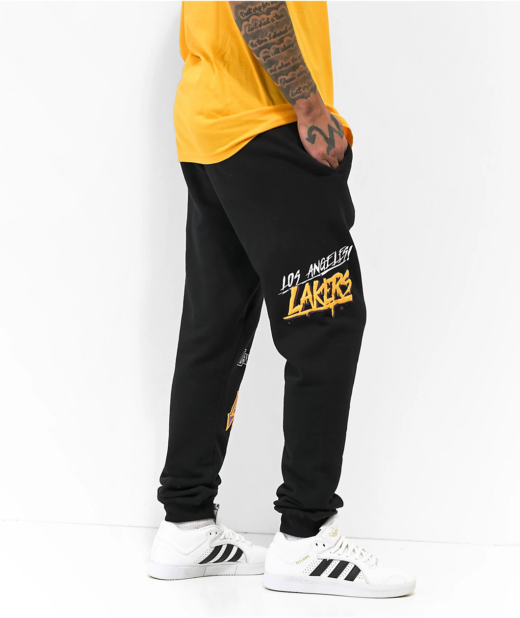 Mitchell & Ness X NBA Lakers Slap Sticker Black Sweatpants - Image 4